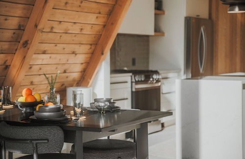 Fremont House | Modern Aframe Lake Views, Sauna, Hot tub, & Paddleboards