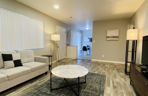 Modesto Condo | Modern and Bright Downtown Retreat.