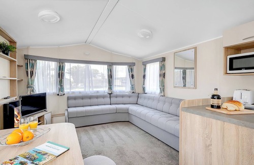 Kilgetty House | Modern and contemporary caravan.