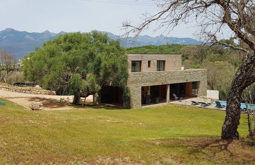 Figari Villa | modern and contemporary villa with heated pool near the sea.