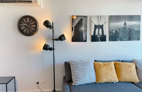 Bowen Hills Apartment | Modern and Homely 2Bed apartment Free Parking WiF