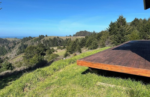 Albion House | Modern and Immaculate House, with 30 Acres of Privacy and Panoramic Views