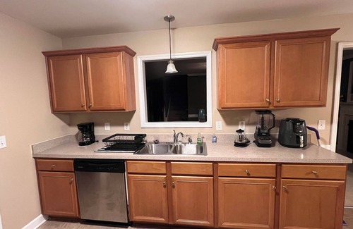 Bunnlevel House | Modern and Serene Charming One Story 3-Bedroom House in Smithfield, NC.
