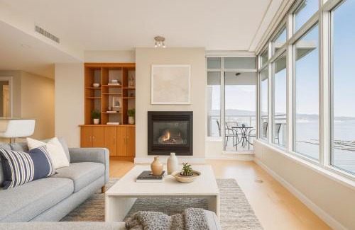 Coal Harbour Apartment | Modern and Spacious 2BR Apartment in Coal Harbour