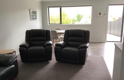 Alexandra Apartment | Modern and stylish in Meyer