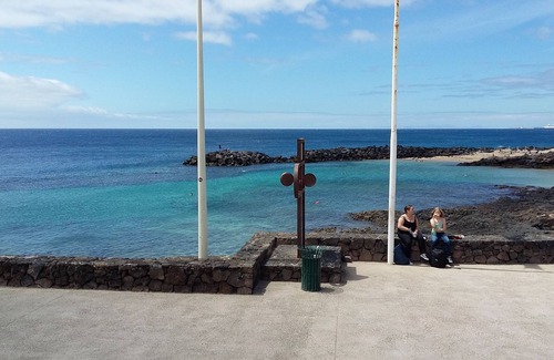 Playa Honda House | Modern apartment 50 meters from the beach of Playa honda, free Wi-Fi,