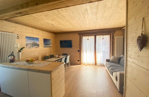 Auronzo di Cadore Apartment | Modern Apartment in the Heart of Auronzo