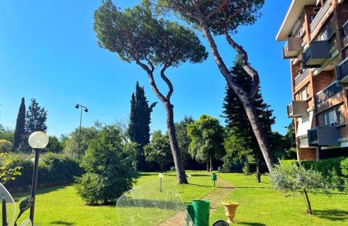 Aurelio Apartment | Modern apartment 10 min Vatican parking&pool
