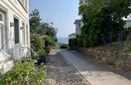 Sassnitz Apartment | Modern apartment by the sea in the old town of Sassnitz (FW2)