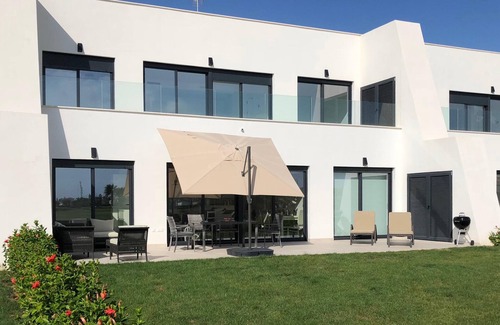 Torre-Pacheco Apartment | Modern Apartment with Fabulous Golf Course Views
