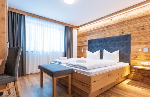 Heufeld Apartment | modern apartment in alpine style