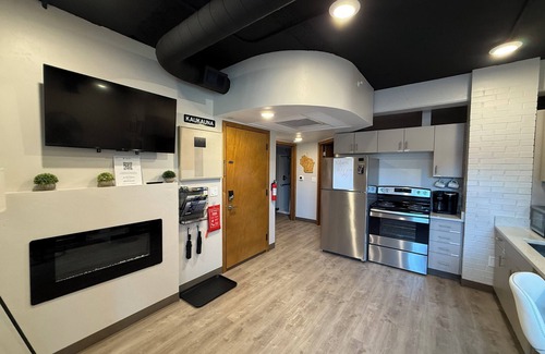Kaukauna Apartment | Modern Apartment in Carnegie Lofts-Pet Friendly!