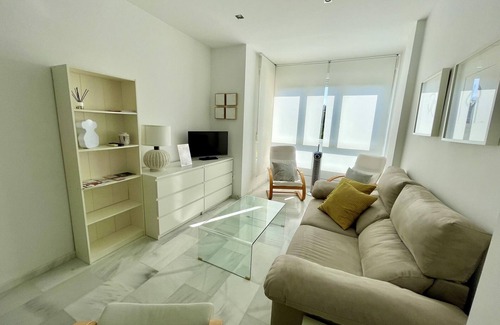 Ciudad Jardin Apartment | Modern Apartment in Central Córdoba Near Historic Attractions