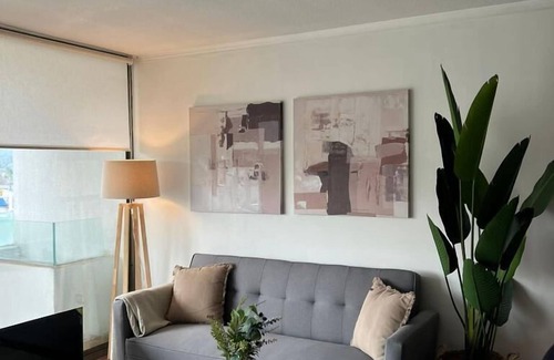 Apoquindo Apartment | Modern Apartment in Las Condes near Mall & Park