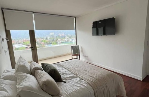 Apoquindo Apartment | Modern Apartment in Las Condes near Mall & Park