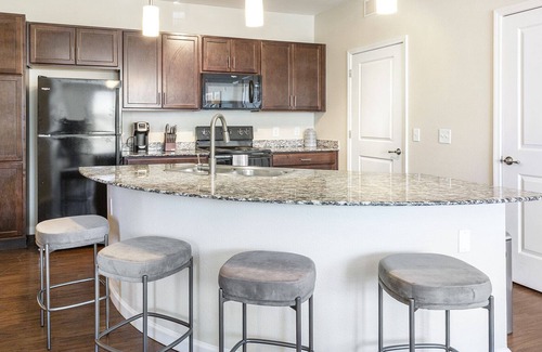 Fishers Apartment | Modern Apartment in Prime Location (ID1196X495)