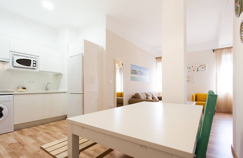 Encarnacion-Regina Apartment | MODERN APARTMENT IN THE CENTER