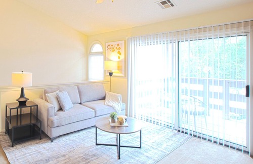 Saint Marys Allen County Apartment | Modern Apartment in Prime Location (ID5602X85)
