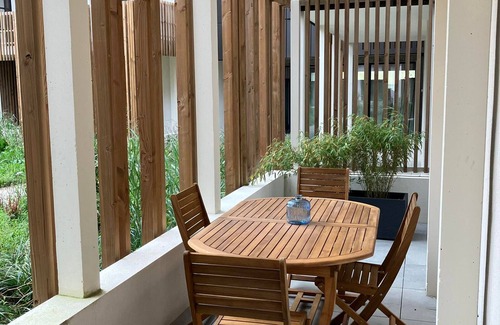 Le Palais Apartment | Modern apartment with terrace near the beaches