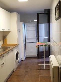 Yepes Apartment | Modern Apartment with Mountain View in Yepes 95 m² + Balcony