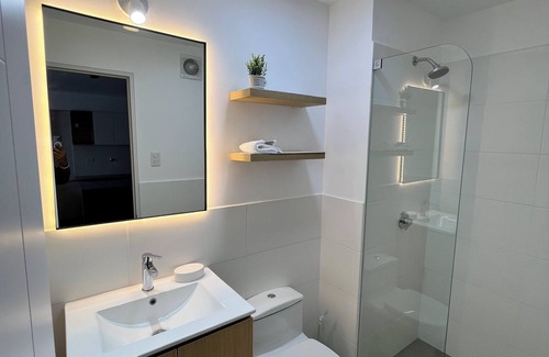 Chorrillos Apartment | Modern Apartment with Terrace, close to the Beach