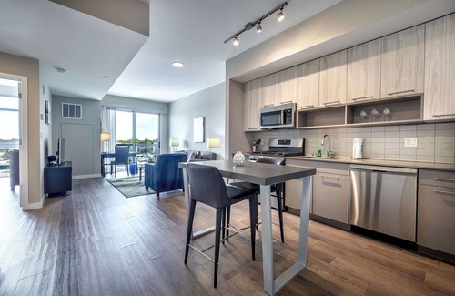 Stamford Apartment | Modern Apt with Harbor Views