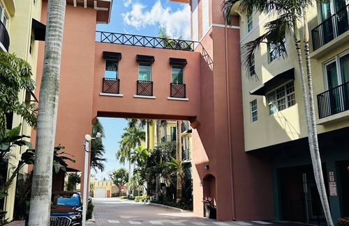 Delray Beach Condo | Modern beautiful condo in the heart of Delray Beach off Atlantic Ave