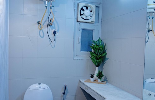 New Delhi Apartment | Modern Boho Bliss Hauz Khas 402
