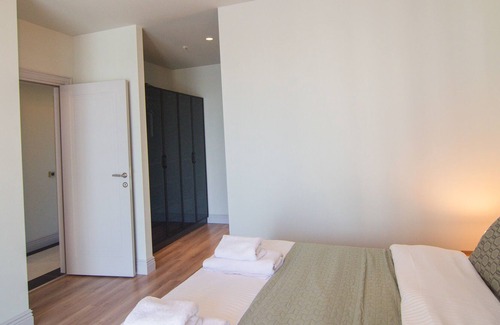 Buyukcekmece Apartment | Modern Breathtaking Lake View Apartment
