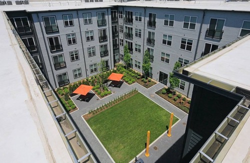 D Street - West Broadway Apartment | Modern + Bright 2BR in Southie w/Gym, by Blueground