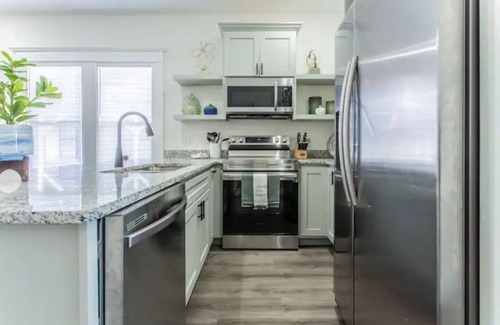 Denver Heights House | *Modern Bunglow minutes to Downtown San Antonio