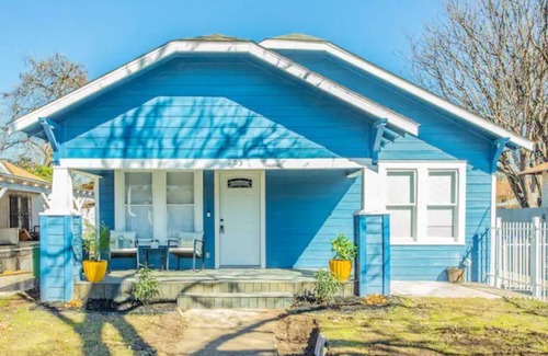 Denver Heights House | *Modern Bunglow minutes to Downtown San Antonio