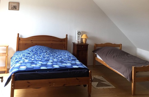 Saint-Jory-de-Chalais Cottage | Modern, calm & great views!!!