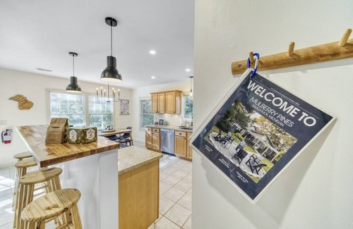 Saugatuck Cabin | Modern Cabin in Saugatuck with NEW Hot Tub!