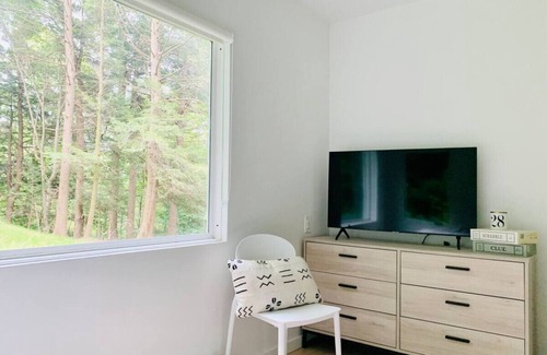 Margaretville Apartment | Modern Cabin in the Catskills ! ! !
