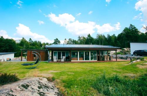 Frogn House | Modern cabin with a panoramic view of the Oslo Fjord