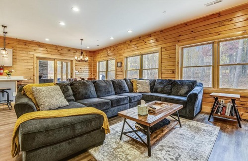 McHenry Villa | Modern Cabin with Hot Tub and Outdoor Fireplace
