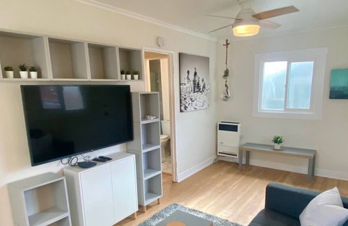 Hillcrest Cottage | Modern California Cottage Great Location between Hillcrest & Mission Hills