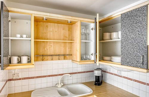 Barbican Apartment | Modern Clerkenwell 1BR w/Private Terrace, near Barbican, by Blueground