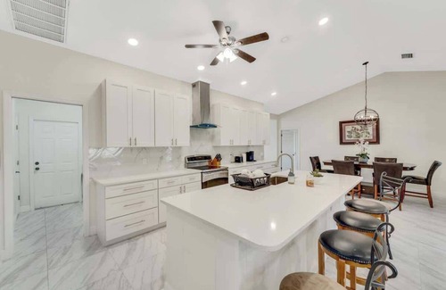 Port Charlotte House | Modern Comfort: 3BR/2BA Home in Port Charlotte