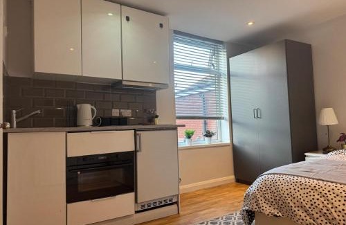 Luton Apartment | Modern Comfortable Studio for 1-2 people