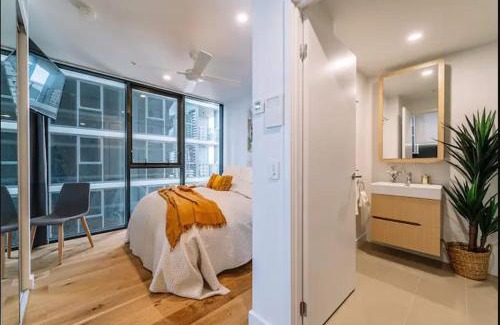 South Brisbane Apartment | Modern Compact Studio Separate Bathroom