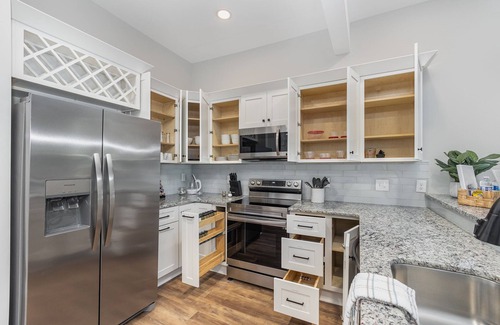 Fuquay-Varina Condo | Modern Condo in Heart of Downtown Fuquay