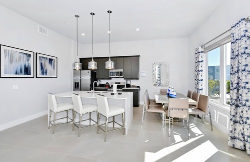 Reunion Hotel | Modern Condo near Disney with Resort & Waterpark Access - B3-214