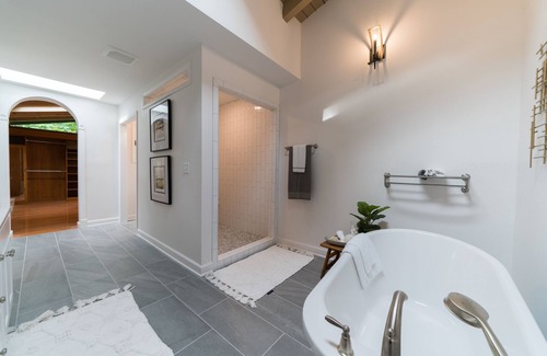 Jefferson City Villa | Modern Contemporary Villa with Private Creek