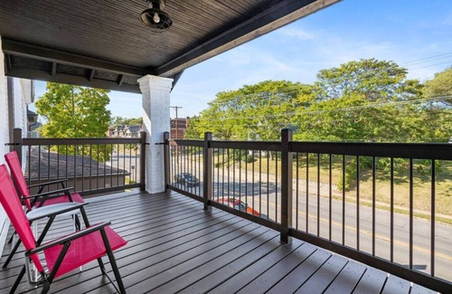 Columbus Apartment | Modern, Convenient, 2BR, BA, w/Balcony