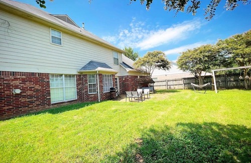 Gray's Creek House | Modern Cordova 4BR, quiet & safe