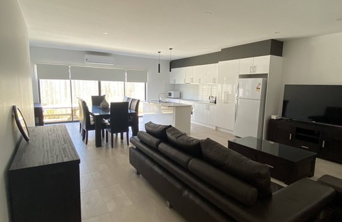 Capel Sound House | Modern, cosy, family friendly house, walking distance to Capel Sound foreshore