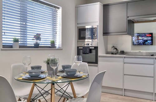 Sheffield House | Modern, Cosy Whole house WiFi close to attractions