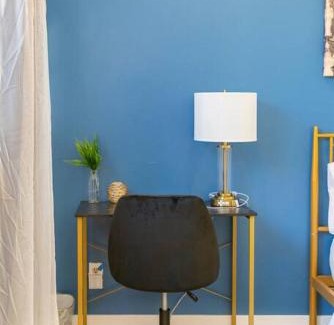 Mosswood House | Modern Cottage near many conveniences